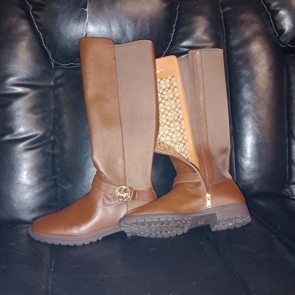 Coach boots - Picture 1 of 2